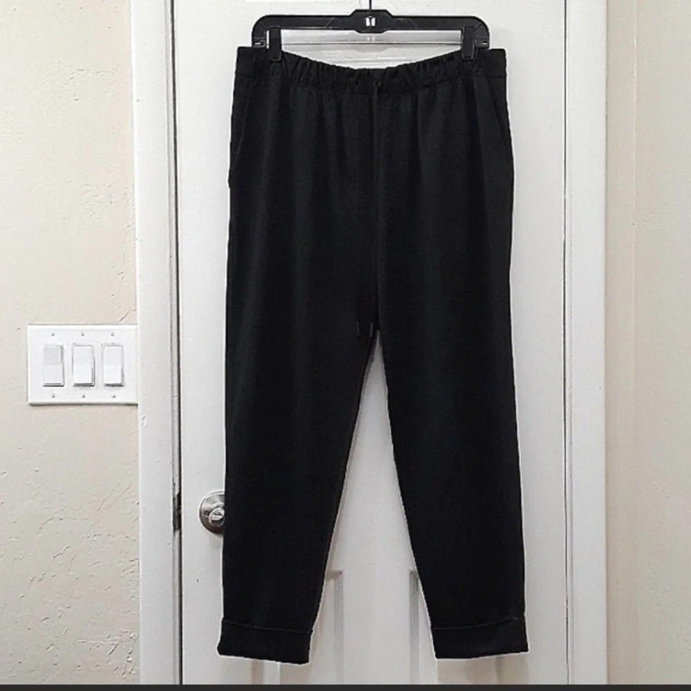 Lululemon Jet Crop (Slim) (Luxtreme 25.5